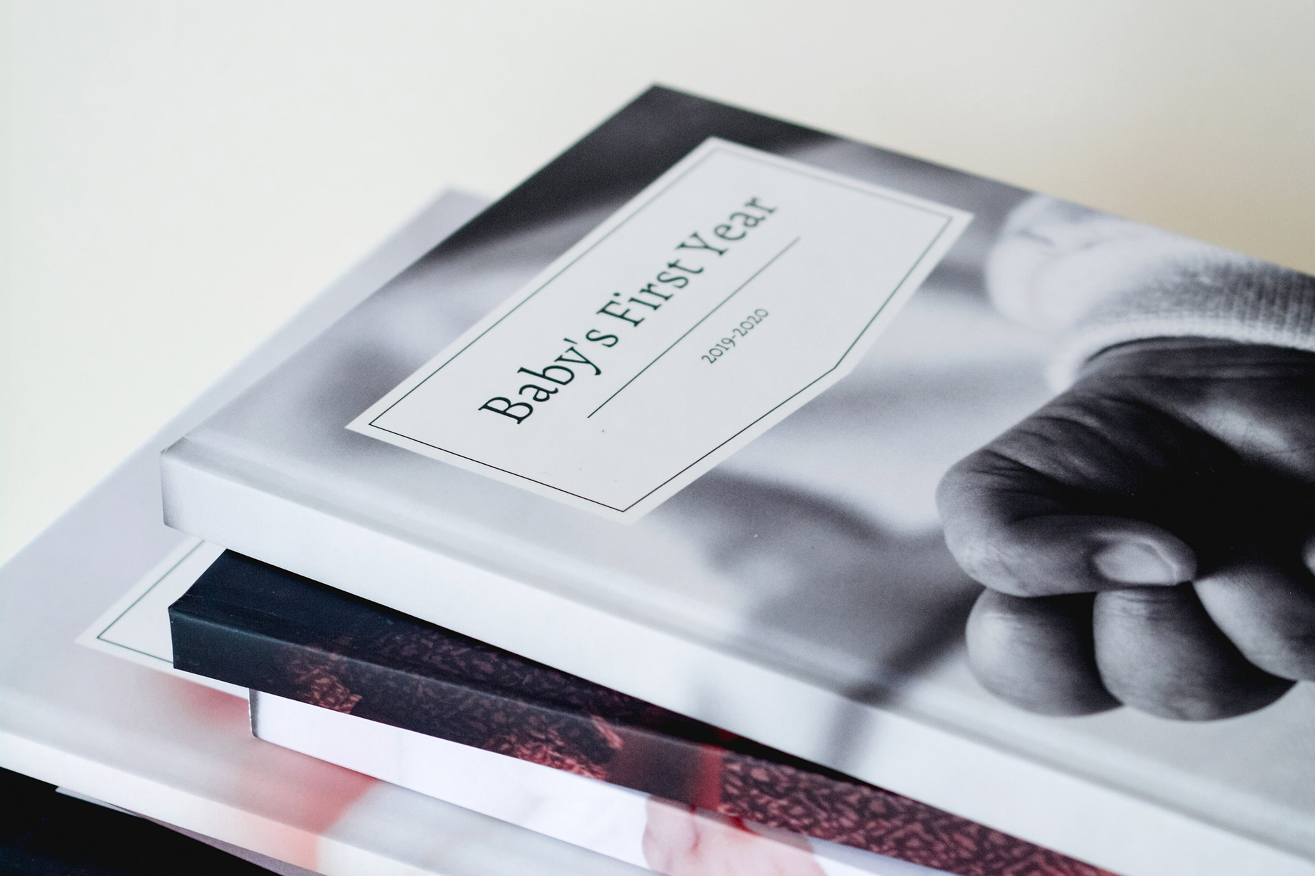 Make a personalized baby shower book