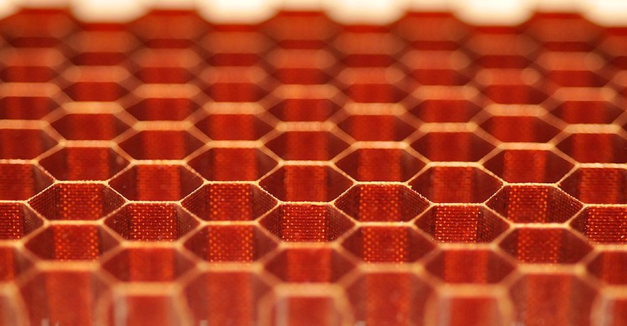 Honeycomb composite material