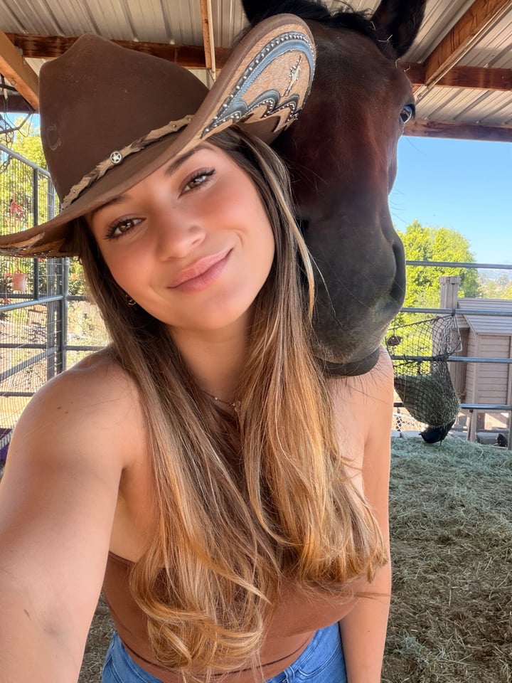 savannahryanxo-1778271206740-fb6dof.jpeg
