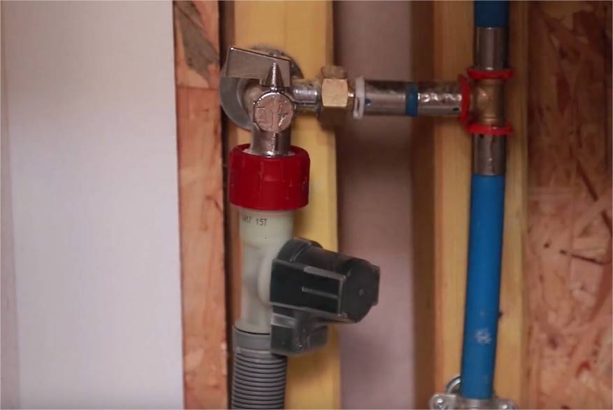 Vérifiez le débit de l'eau