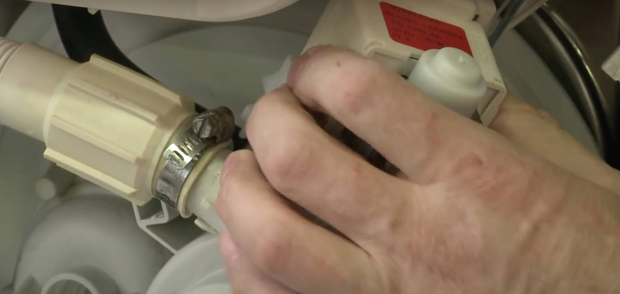 Examinez la pompe de vidange