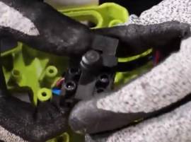 Vérifiez la batterie et l'interrupteur