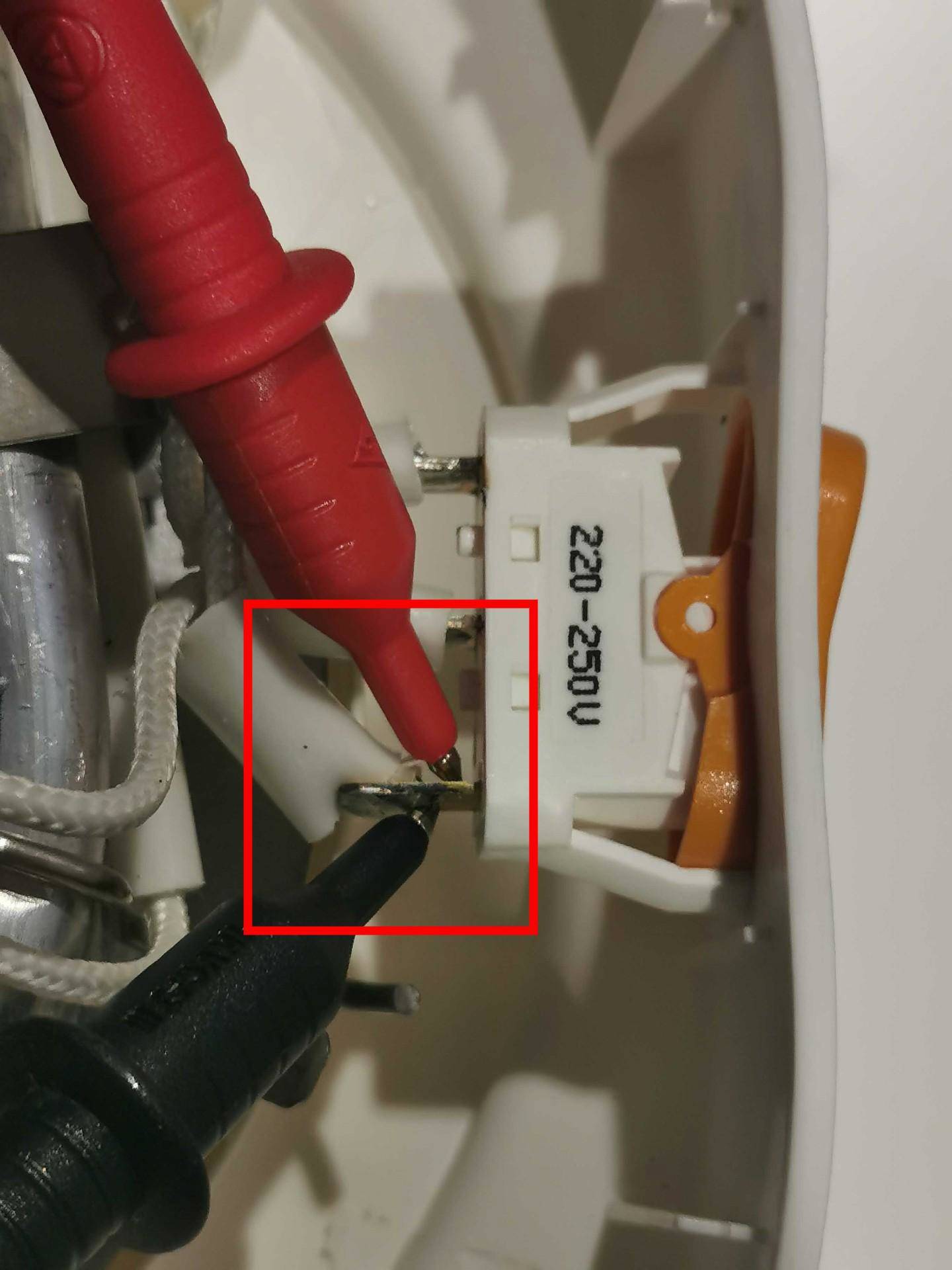 Testez l'interrupteur marche / arrêt