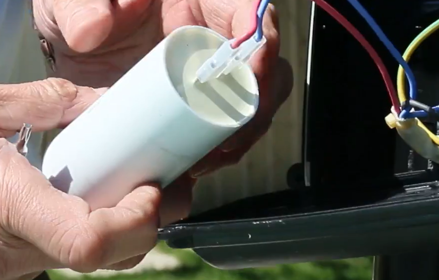 Testez le condensateur du Karcher