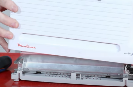 Vérifiez les crochets du chariot