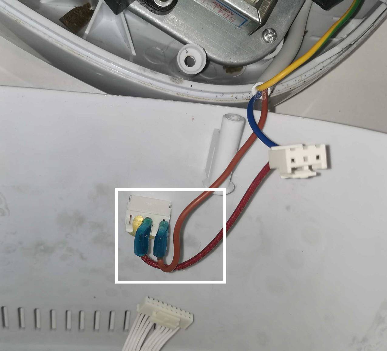 Vérifiez le cordon d'alimentation