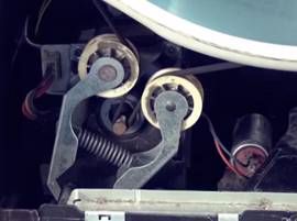 Contrôlez les galets moteur du sèche-linge