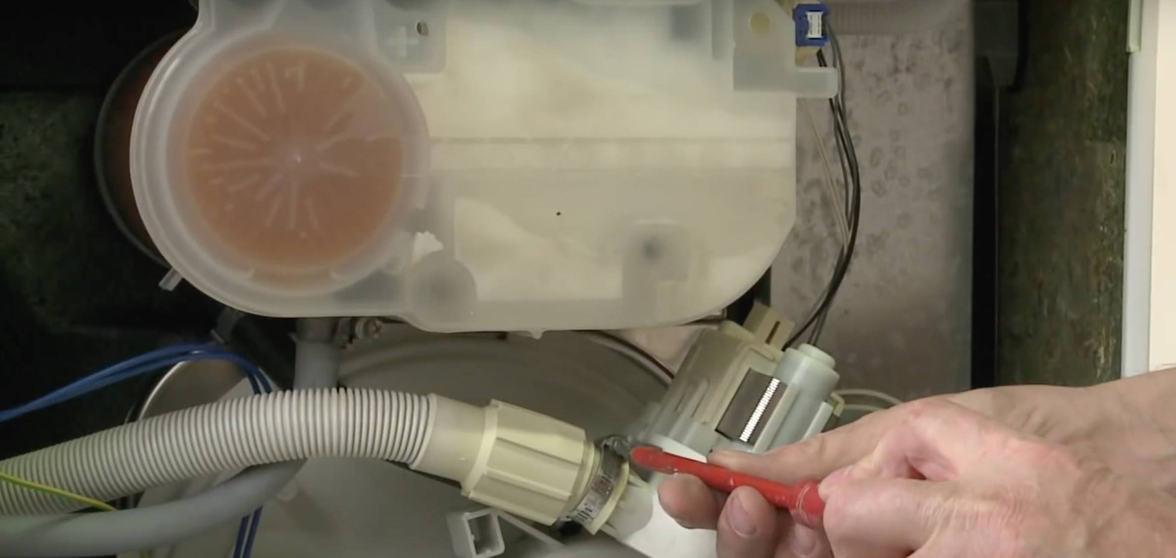 Examinez la pompe de vidange