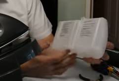 Vérifiez le réservoir