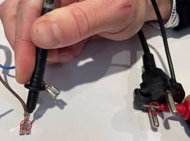 Testez le cordon intégré de votre friteuse