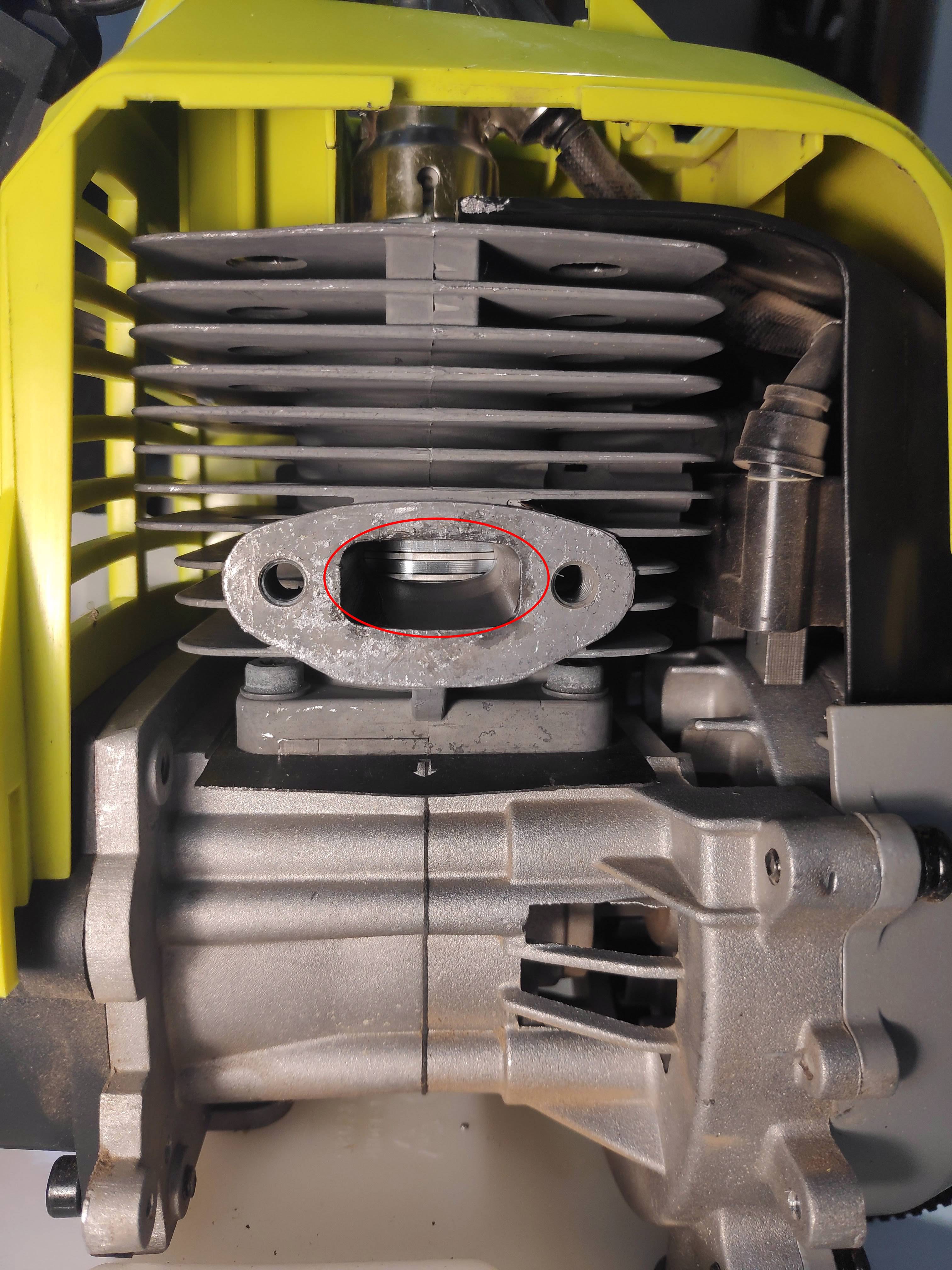 Examinez l'état du piston