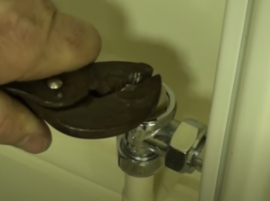 Ouvrez complètement le robinet thermostatique