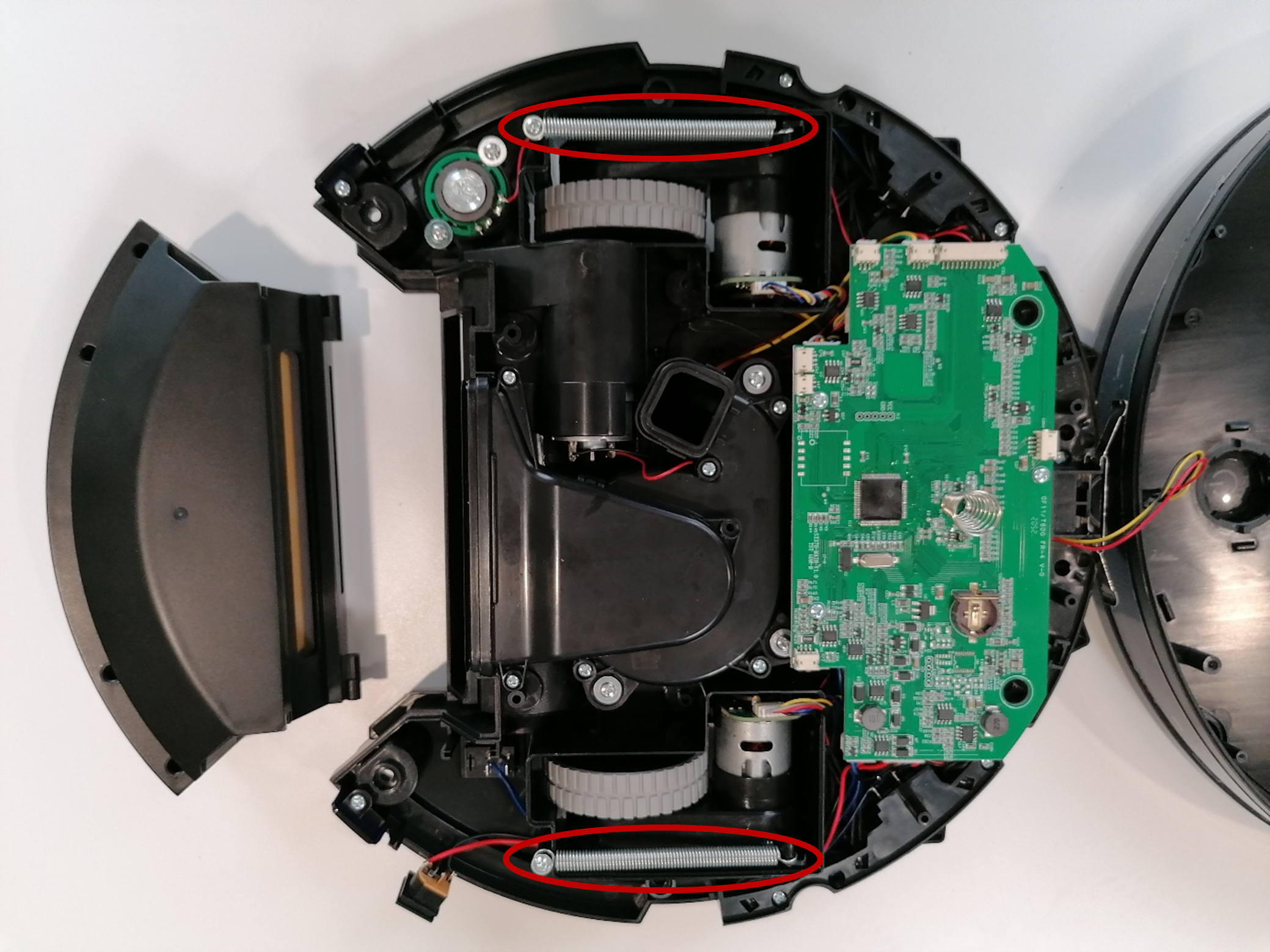 Vérifiez la carte électronique de l'aspirateur robot