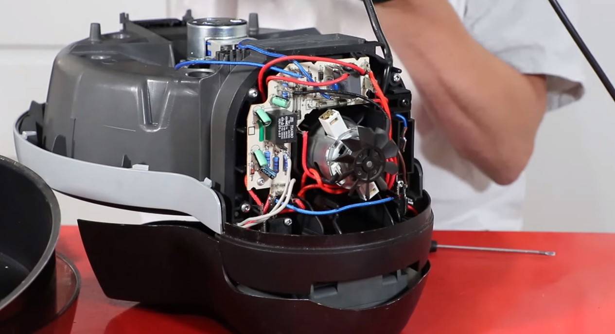 Testez le moteur de ventilation de la friteuse