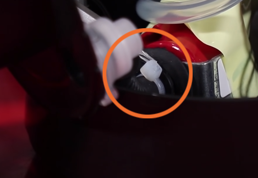 Vérifiez le siège du réservoir