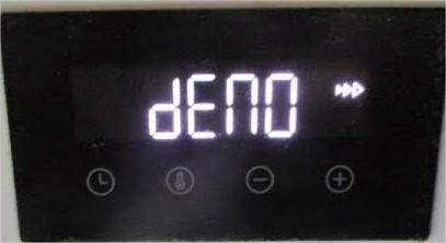 Vérifiez l'alimentation et l'horloge du four