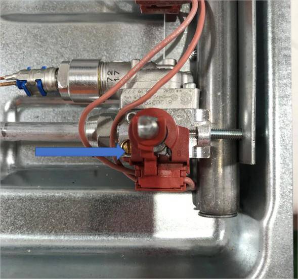 Vérifiez les interrupteurs de la plaque