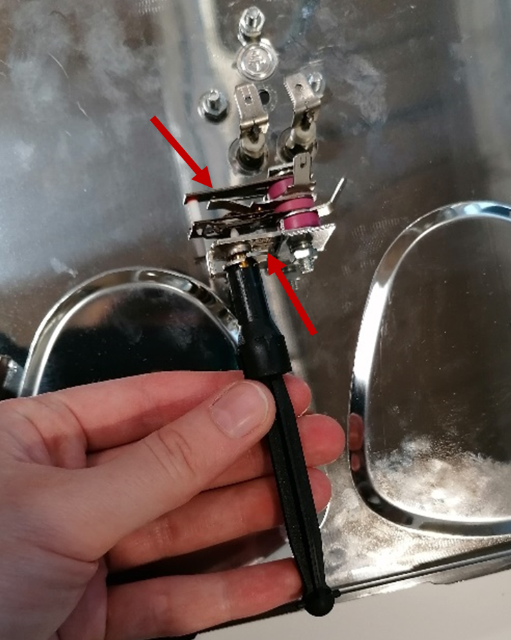 Testez l'interrupteur de l'appareil à raclette