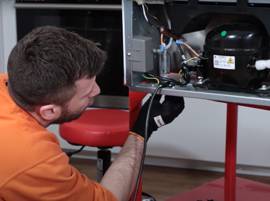 Vérifiez le condensateur