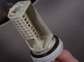 Vérifiez le filtre de vidange