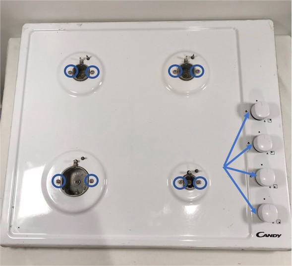 Vérifiez les interrupteurs de la plaque