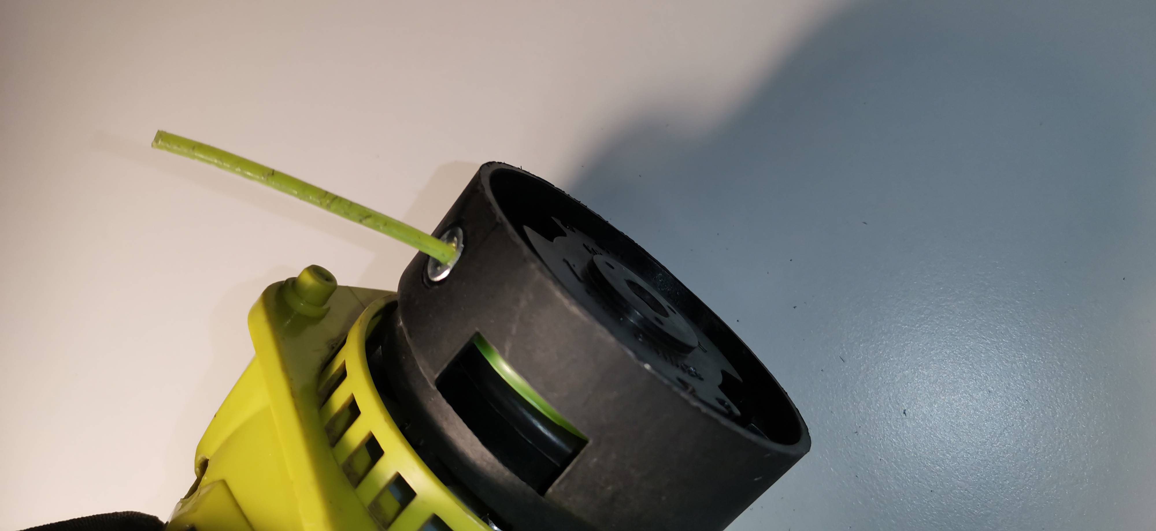 Vérifiez le fil nylon