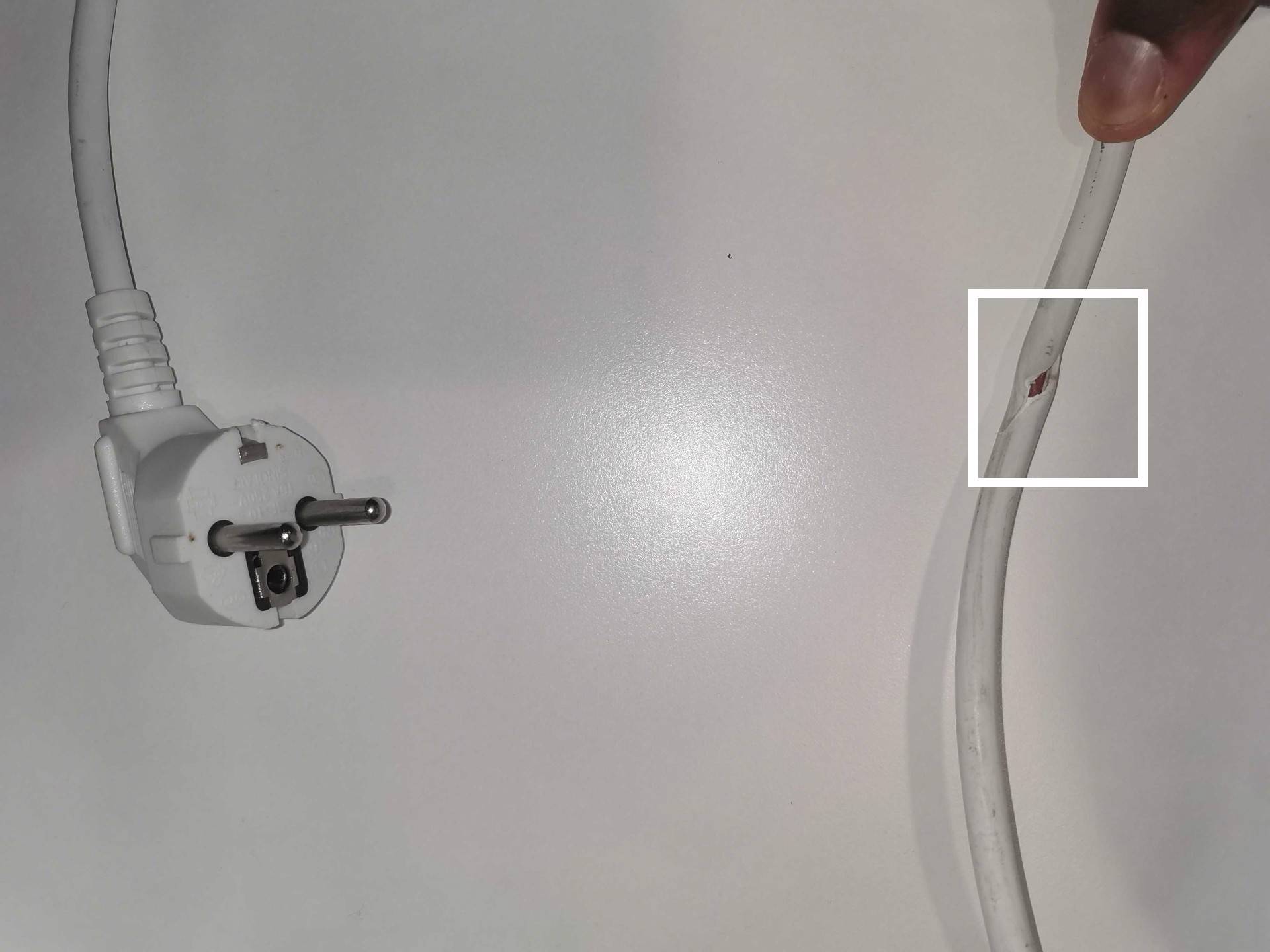 Testez le cordon amovible de votre friteuse