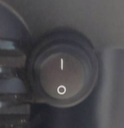 Chargez la batterie du robot tondeuse