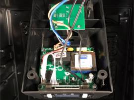 Vérifiez la tension de la carte électronique