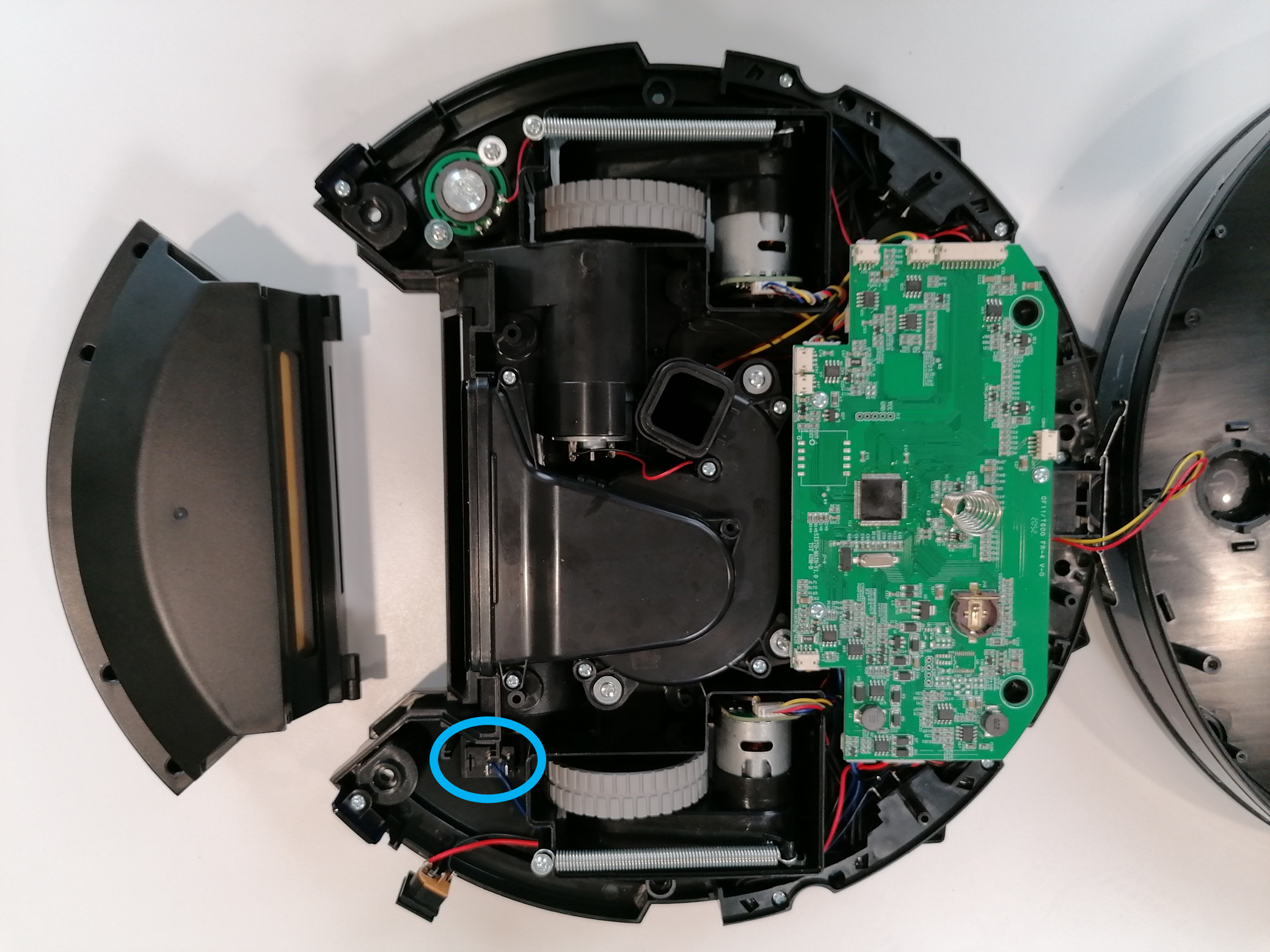 Testez l'interrupteur de l'aspirateur robot