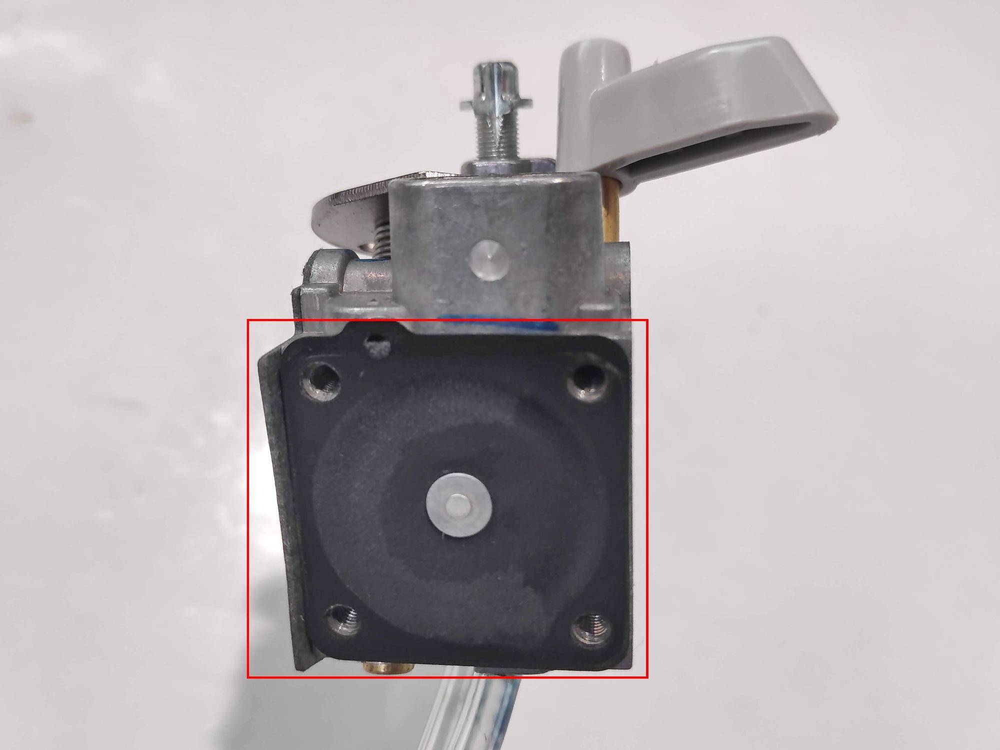 Vérifiez le carburateur