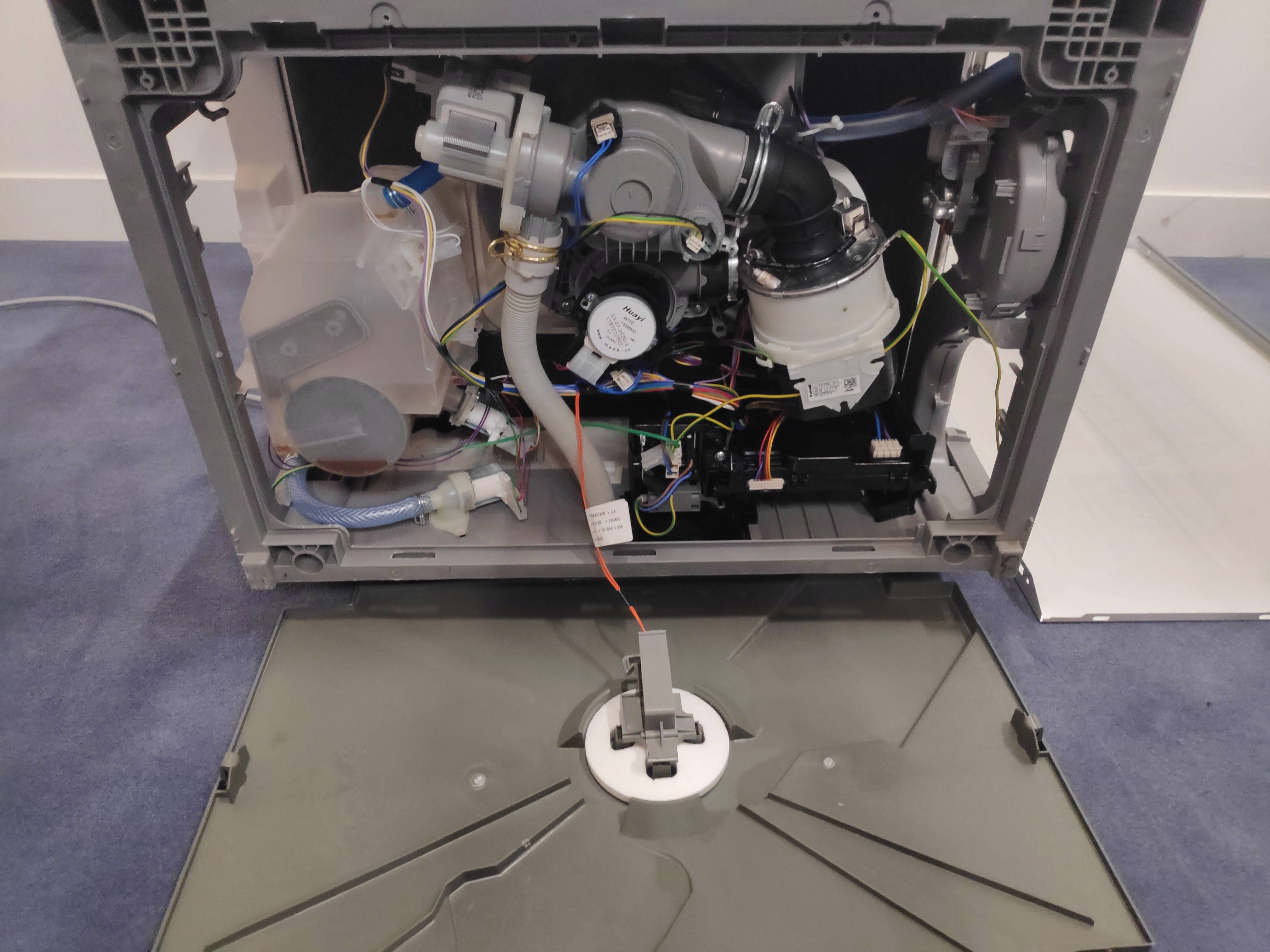 Vérifiez le clapet anti-retour du lave-vaisselle