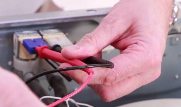 Testez l'électrovanne du lave-linge