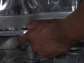 Nettoyer les bras de lavage d’un lave-vaisselle