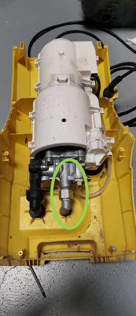 Testez le câble d'alimentation du Karcher