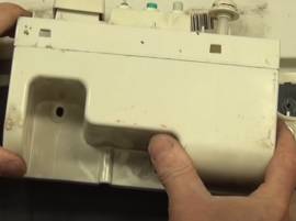 Installez une nouvelle diode dans un congélateur