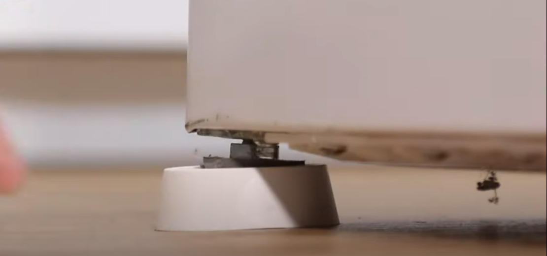 Installez des patins anti-vibration