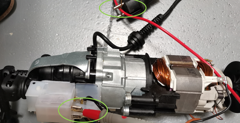 Testez le câble d'alimentation du Karcher