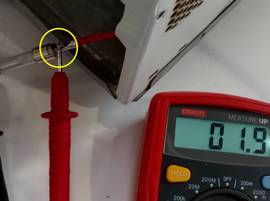 Testez les fusibles du micro-ondes