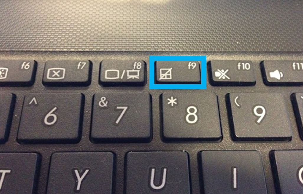 Testez le pavé tactile et le menu