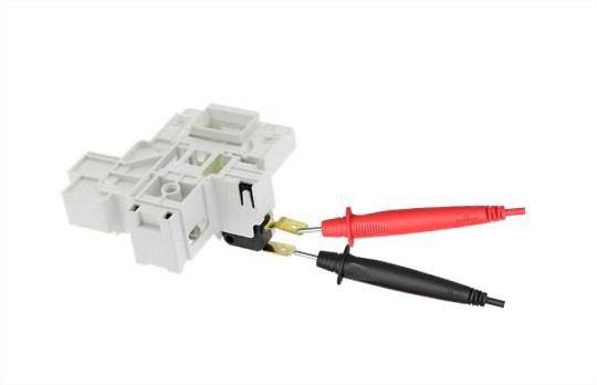 Testez la sécurité de porte du sèche-linge