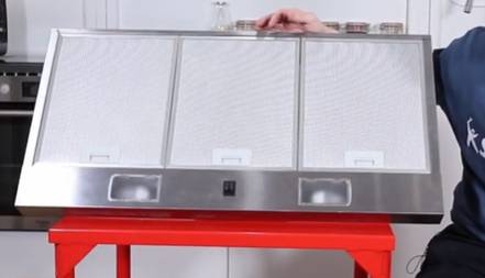 Vérifiez le filtre métallique