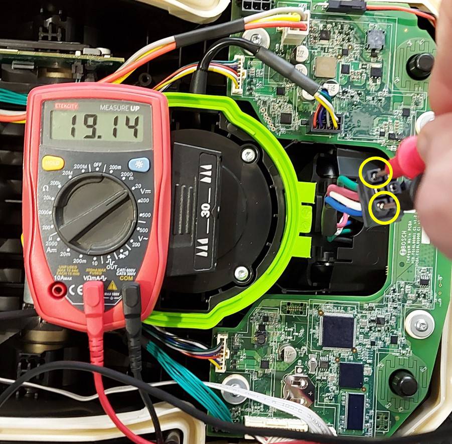 Testez la carte électronique du robot de tonte