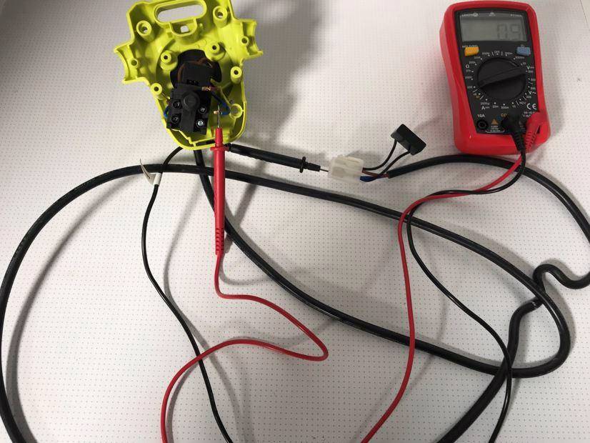 Testez le câble d'alimentation