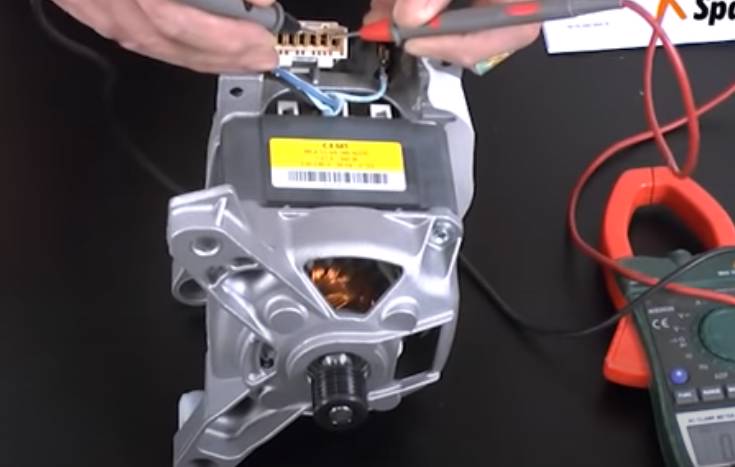 Testez le moteur du lave-linge