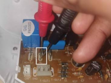 Vérifiez la carte électronique 