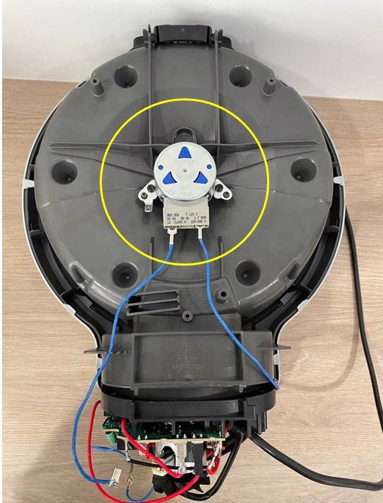 Testez le moteur de pale de la friteuse