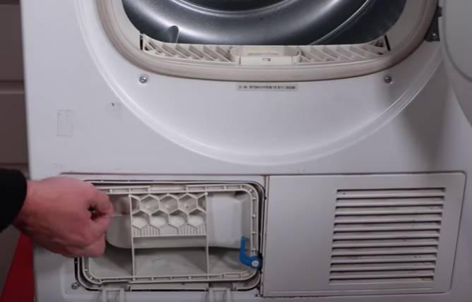 Comment nettoyer le condenseur de son sèche-linge ? - L'atelier SOS  Accessoire !