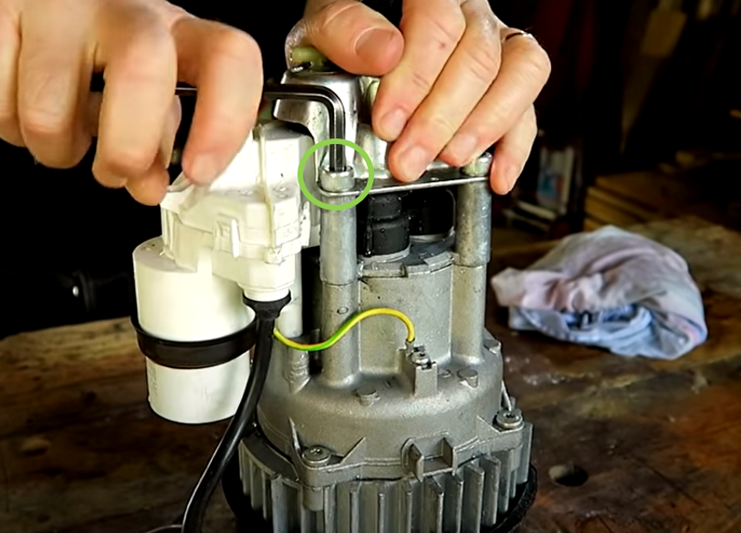 Vérifiez les pistons du Karcher