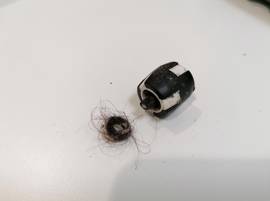 Nettoyez les roues de l'aspirateur robot